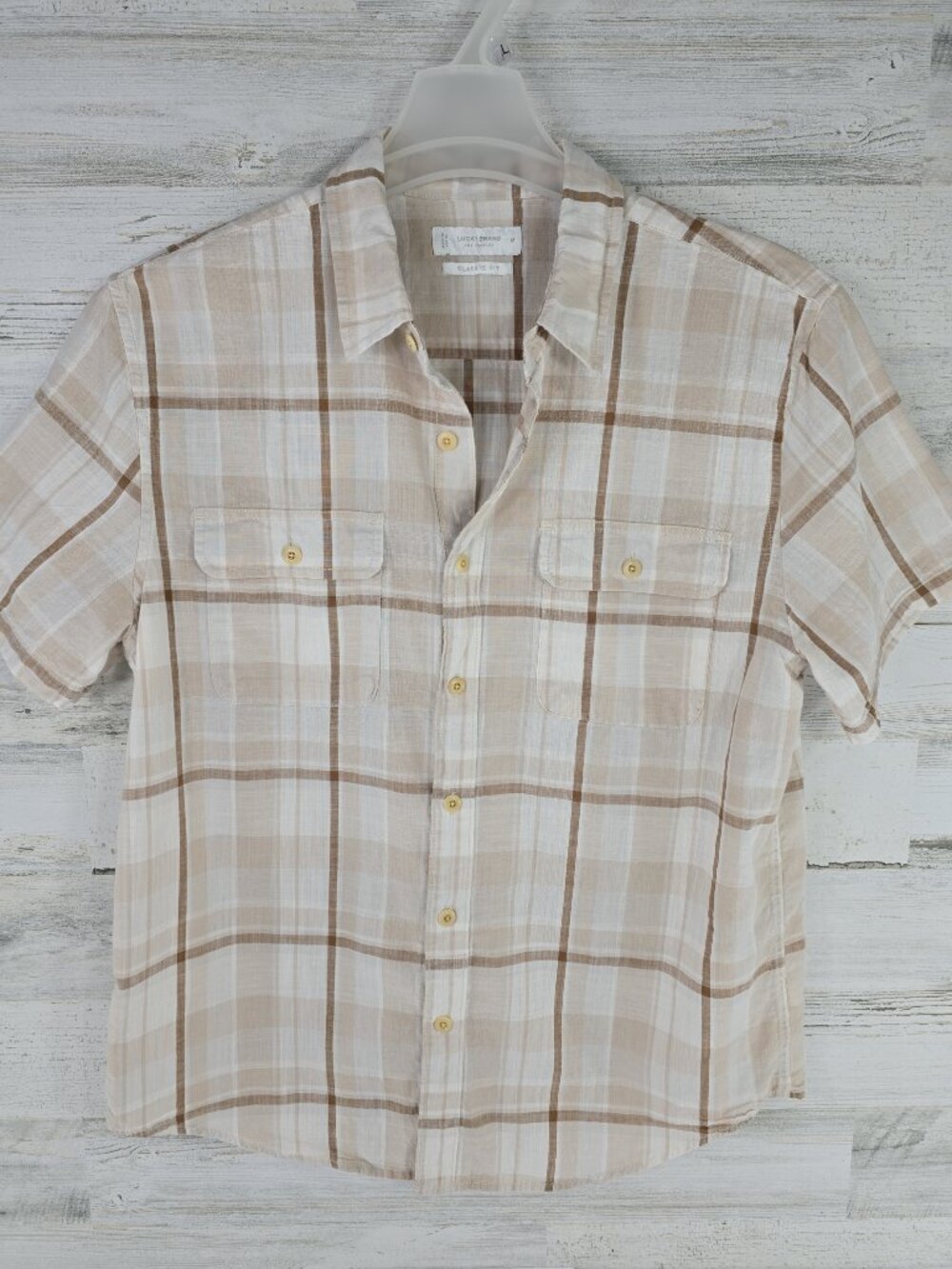 LUCKY BRAND Men’s Medium Classic Fit Plaid Button Up Shirt Beige Brown Pockets..